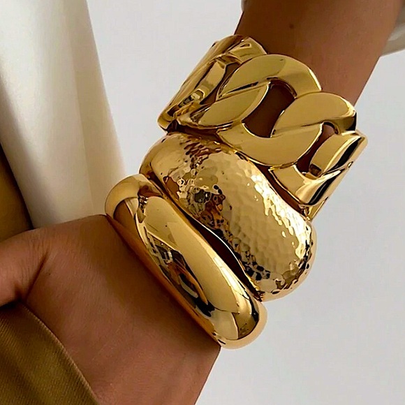 Oversized Gold Chain Link Bangle Bracelet, Exaggerated Hollow Out Wavy Smooth C… - Picture 2 of 3